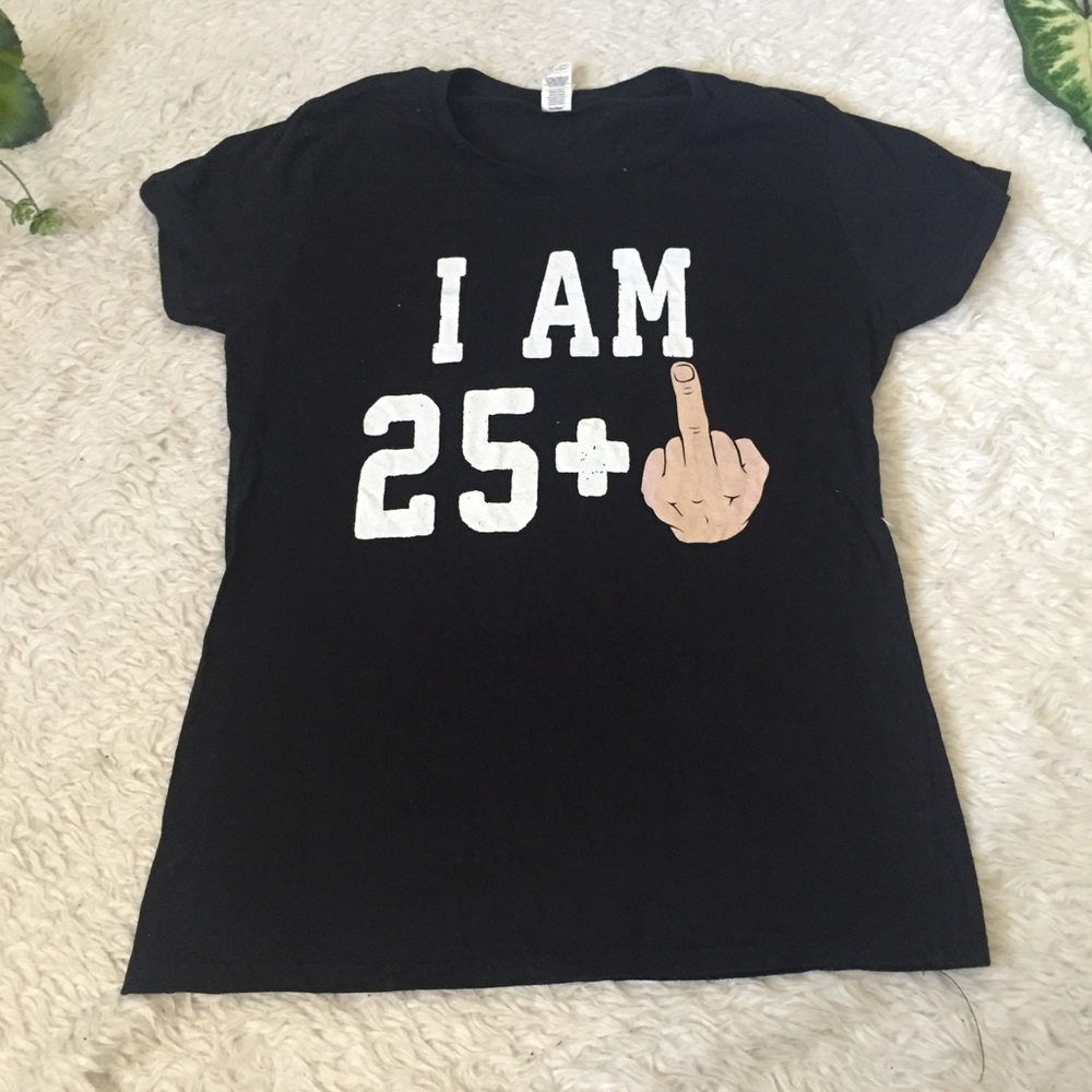 🌵Middle finger shirt